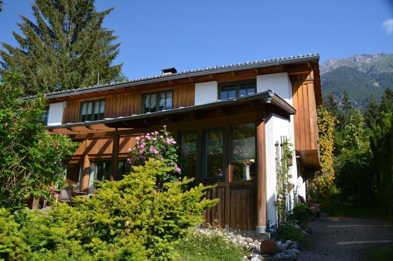 Petra Maria Sölle - Ferienhaus sehr privat Presseggersee Exteriör bild